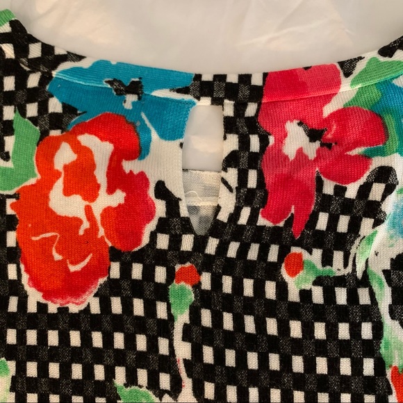 Joseph A Banks Floral Sweater - Picture 5 of 5